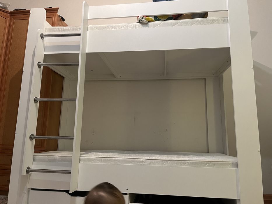 кровать двухярустная