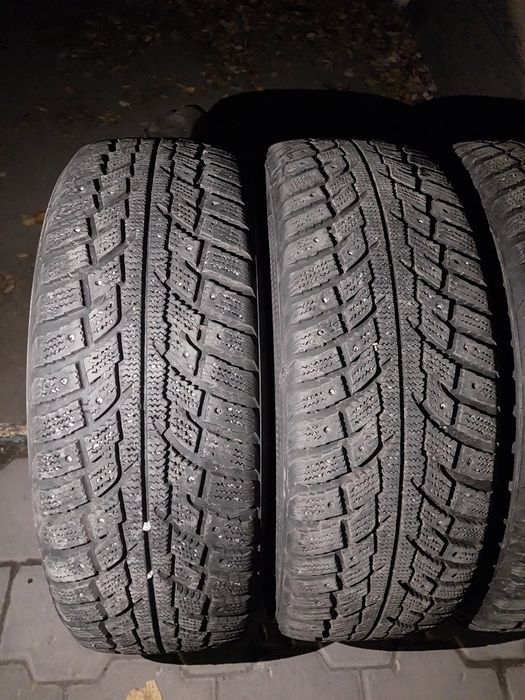 4 шины 225 65 R17 Marshal.