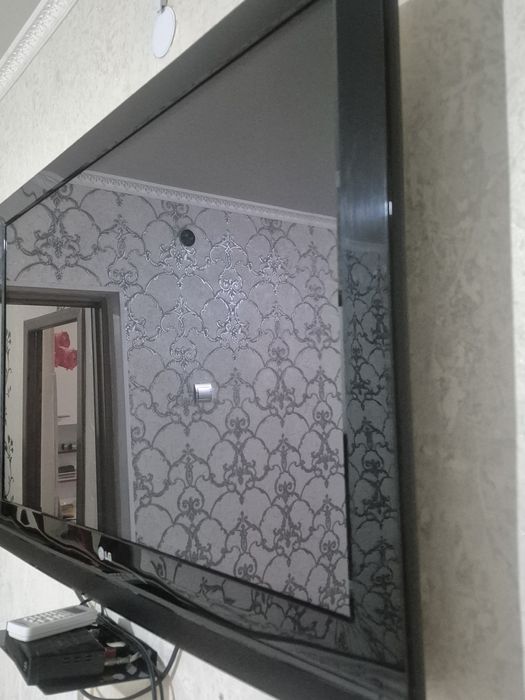 Продам телевизор 2 шт. Работает отличо