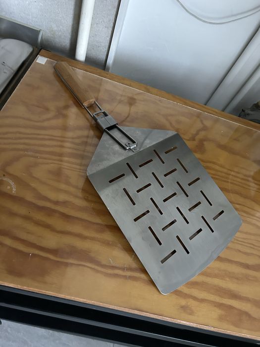 Paleta pizza pliabilă