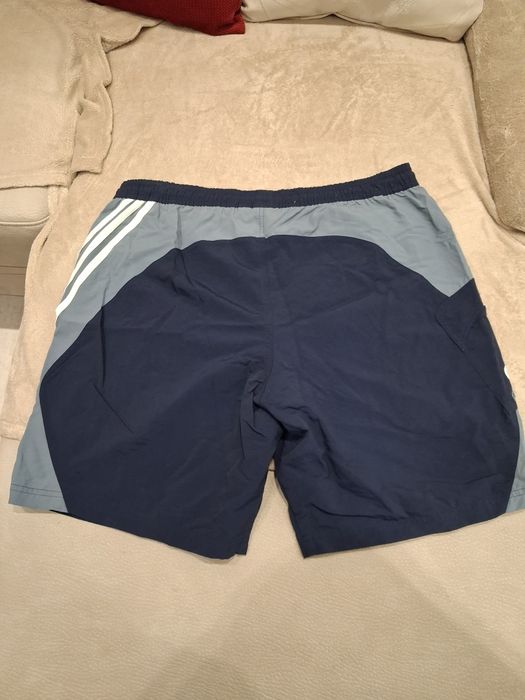 Къси панталони Adidas размер Л