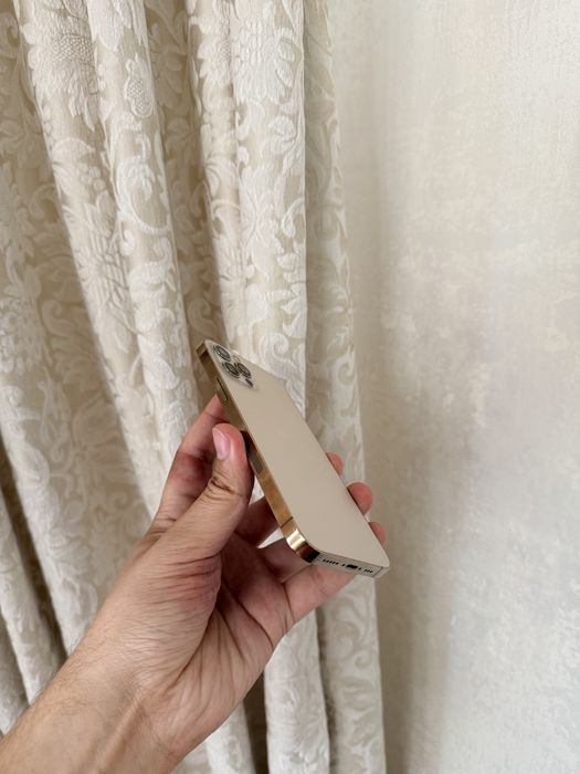 iPhone 12 Pro 256Gb - В идеальном  состоянии