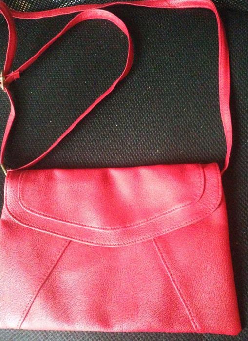 Малка дамска чанта