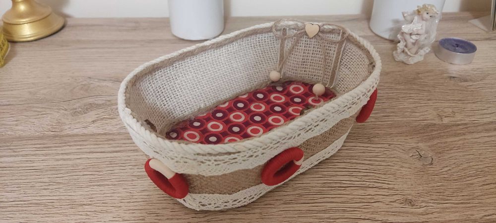 Ръчно изработени кутийки и панерки