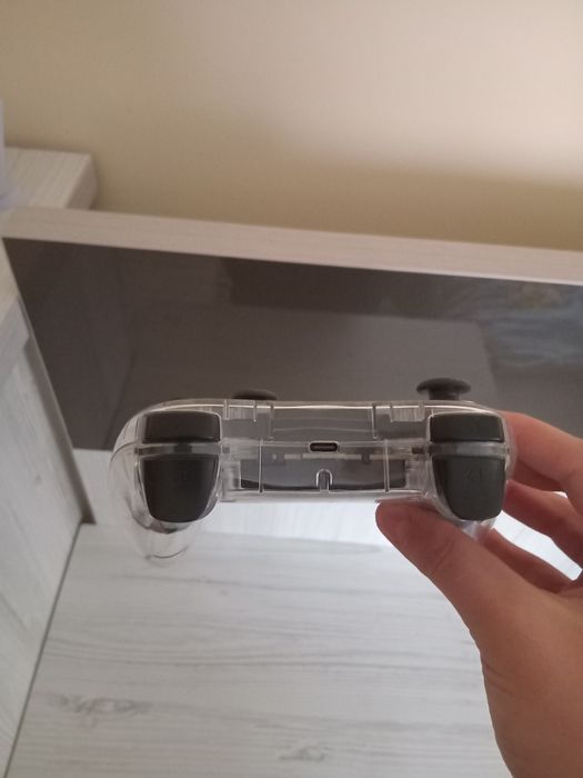 Vand controller white shark merge pe Playstation,Xbox,PC.