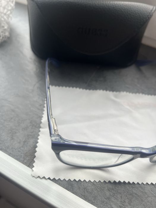 Нови диоптрични очила guess
