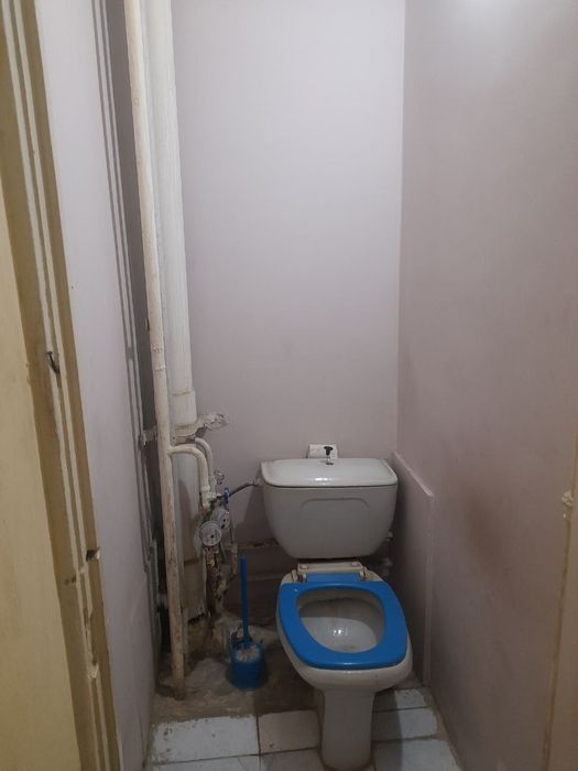 Sergeli 322-maktabni oldida 1 xonali  uy kvarteraga beriladi