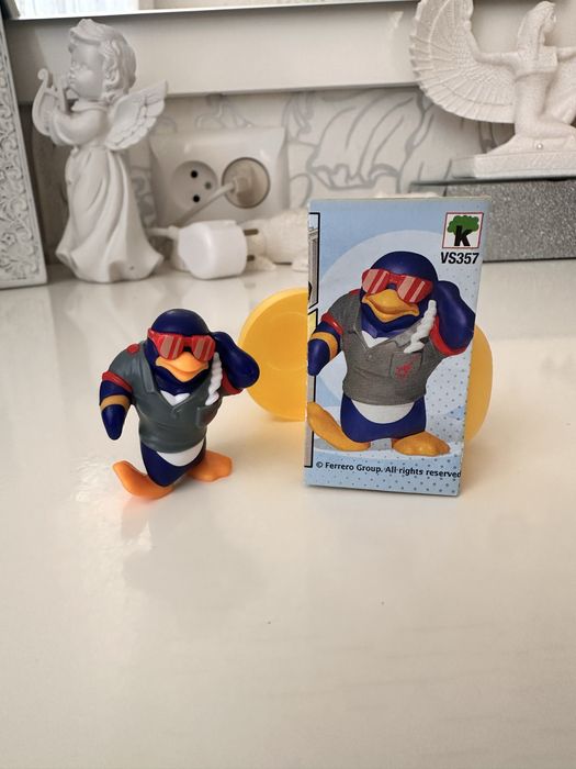 Продам фигирки из киндера пингвины