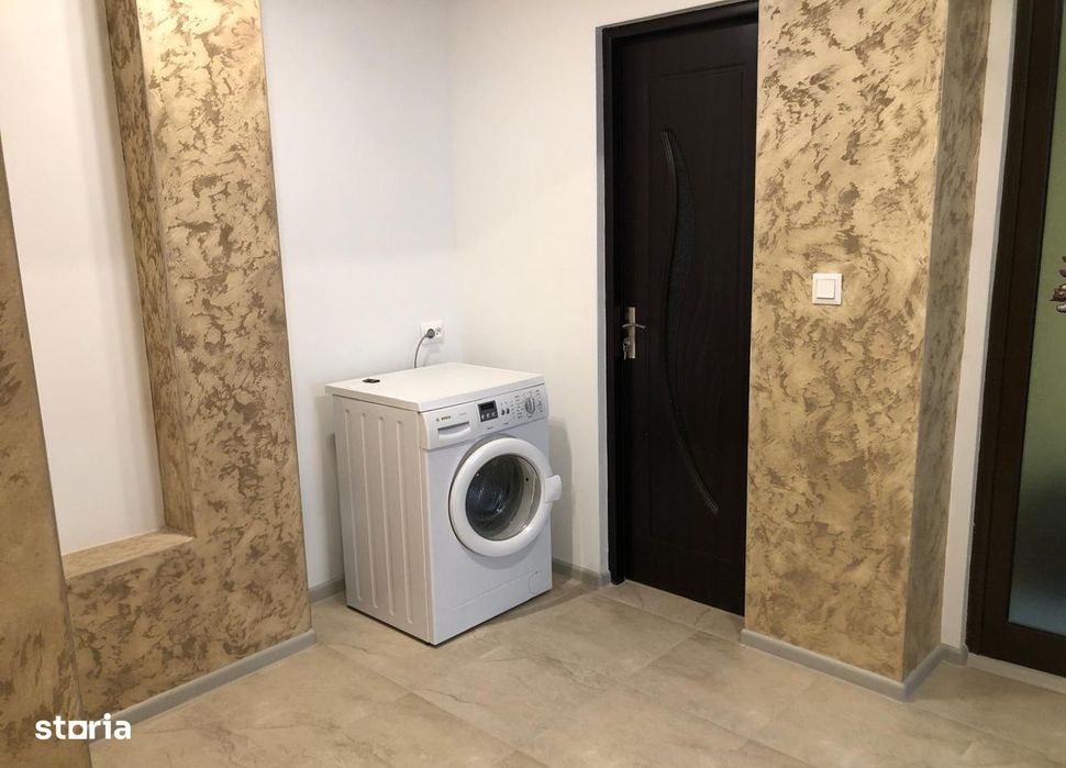 Apartament 3 camere Campulung vis-a-vis Primarie | Ultracentral
