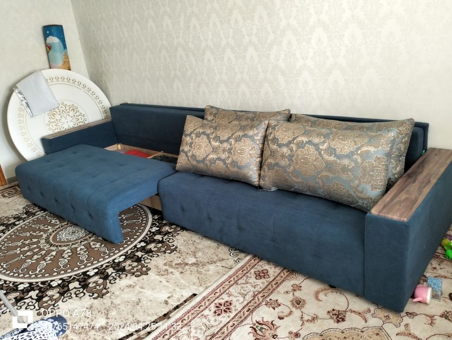 Продам большой диван