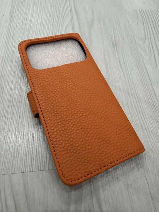 !20лв.! Продавам 3 броя НОВИ калъфи за Apple Iphone 17 pro