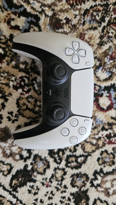 PLAYSTATION 5 DIGITAL EDITION barcha top darajadagi o'yinlari bilan