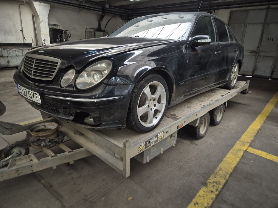 Mercedes e class w211