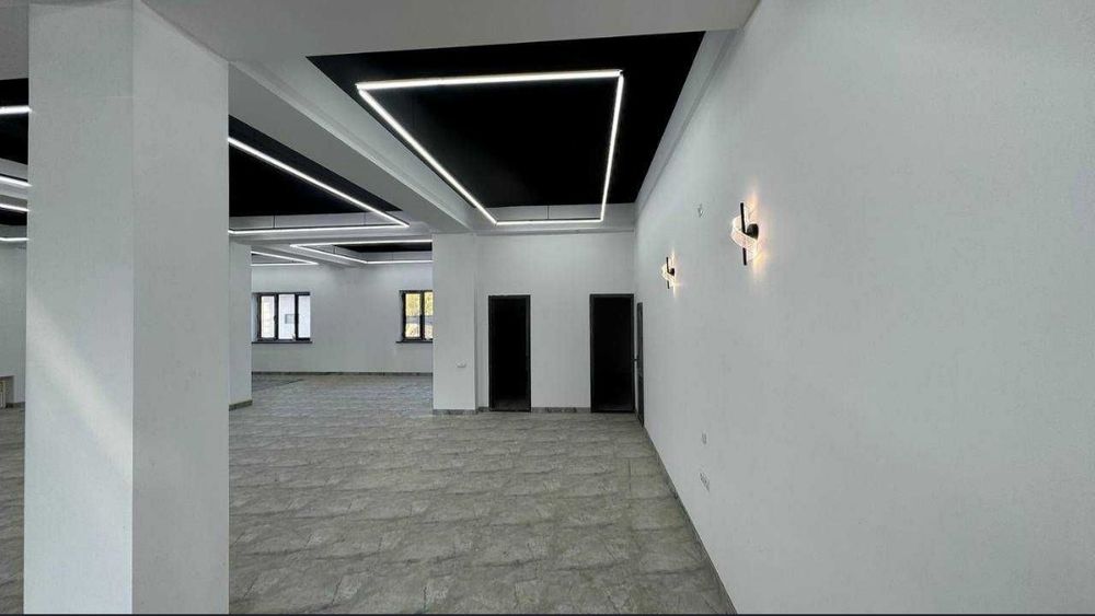 Сурочна продажа 3 етажли зданя чирчик шахар аранча