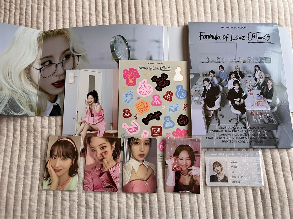 Kpop албуми - Blackpink, Twice, Itzy, Le Sserafim