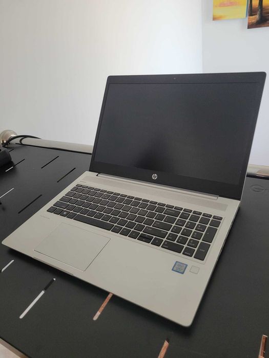 Impecabil Laptop HP ProBook i5 8265U CPU 16GB RAM Windows 10 nou 512gb