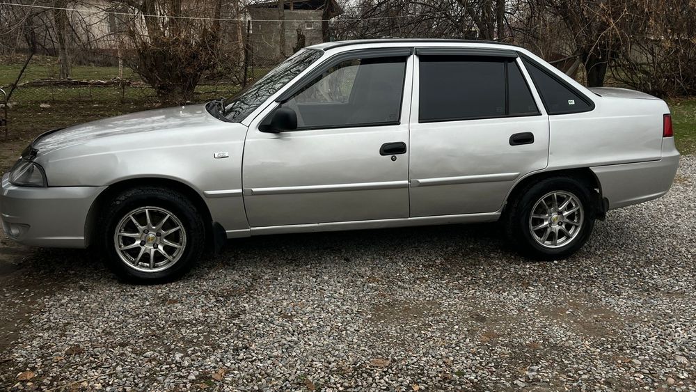 Машина сатылады.