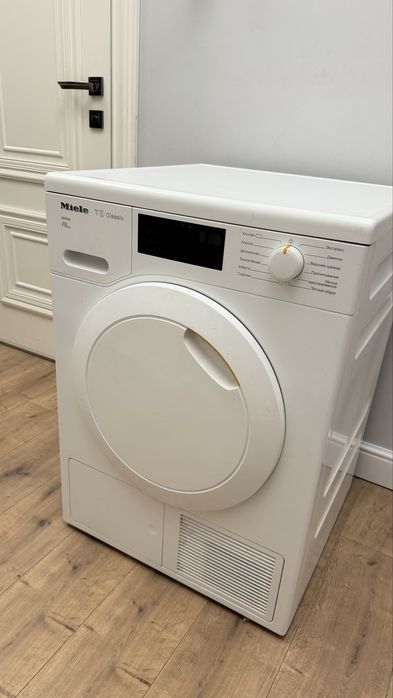 Продам сушильную машину Miele
