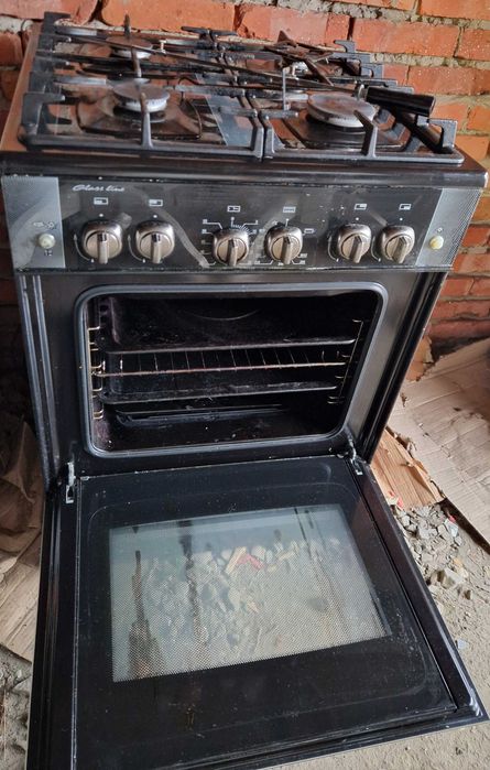 Продам газовую плиту