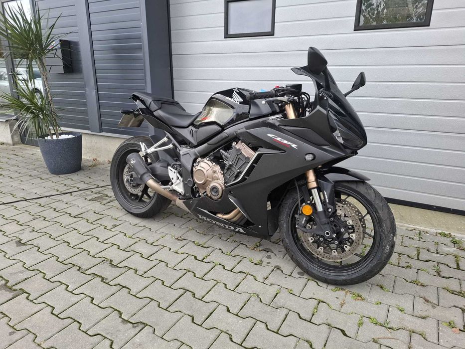 Moto M Parts Ploiesti vinde Honda Cbr 650 r model 2022