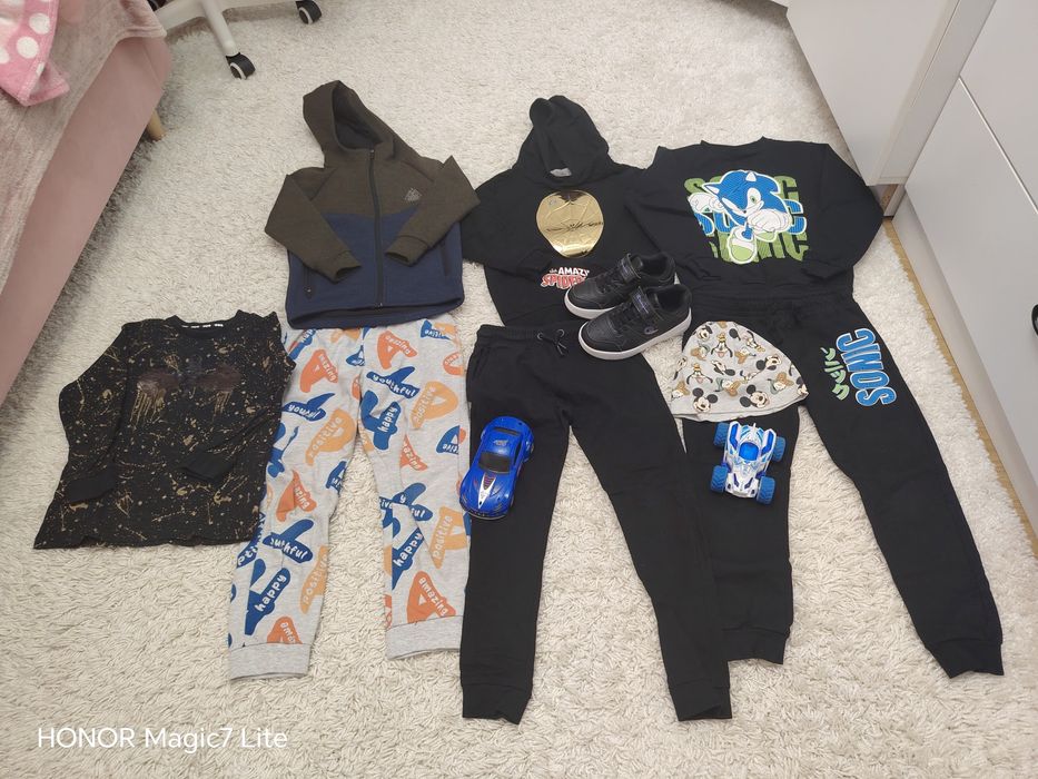 Lot hainute baietel 5-6 ani adidasi champion  30