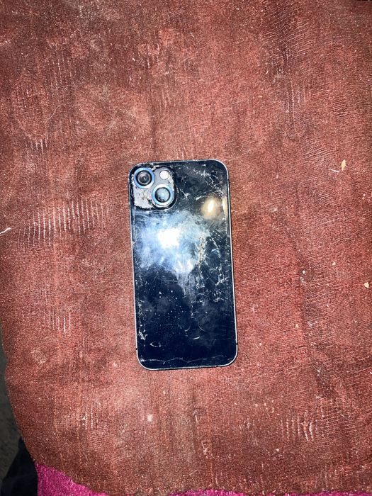 продам бушный iphone 13