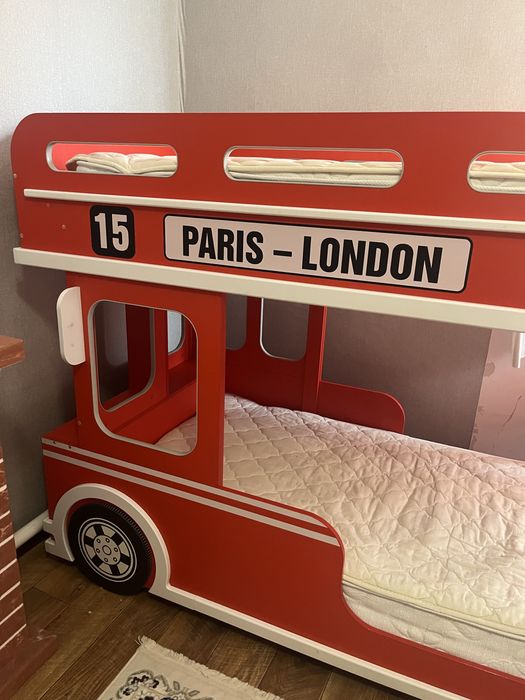 Продам двухярусную кровать