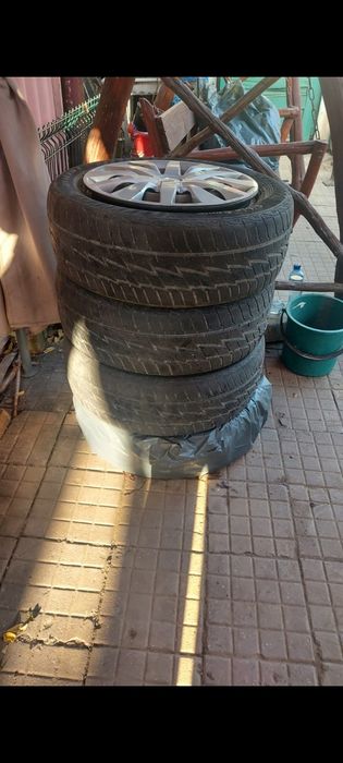 Vind jante .tabla cauciucurile  cadou doar azi