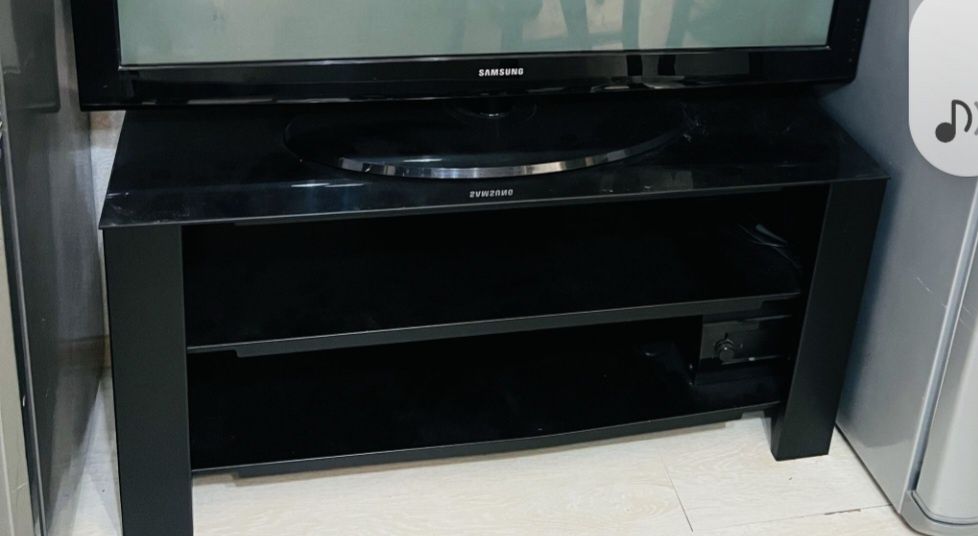 Подставка для телевизора