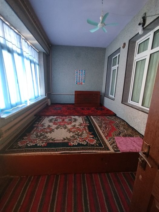 Yangiyoʻlda 6 sotokli  kotej sotiladi