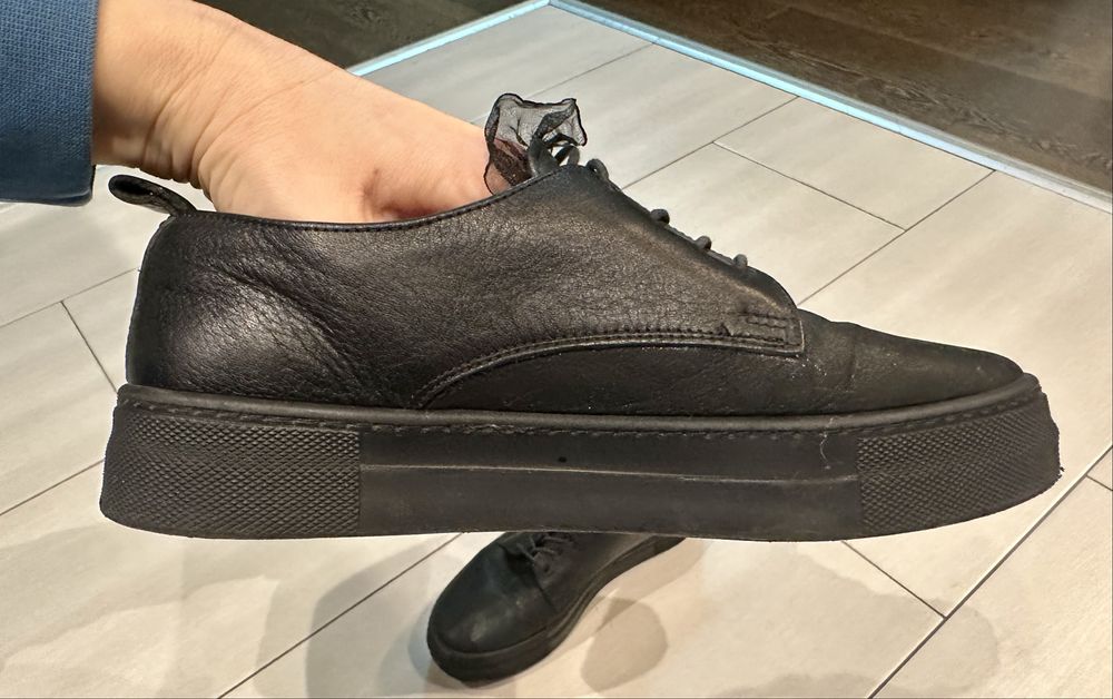 Елегантни обувки BIANKI с дантела в отлично състояние