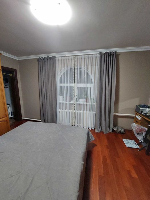 Покрывало и шторы