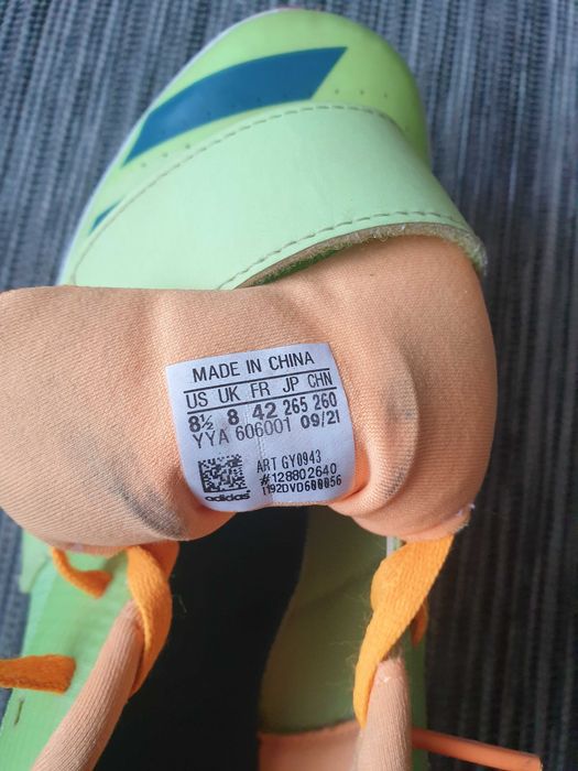 Шпайкове Adidas, 42 номер