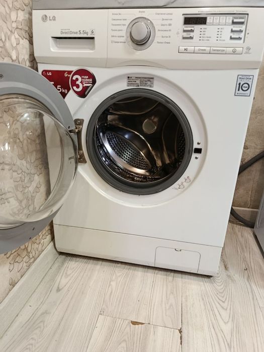 Продам стиральную машинку LG