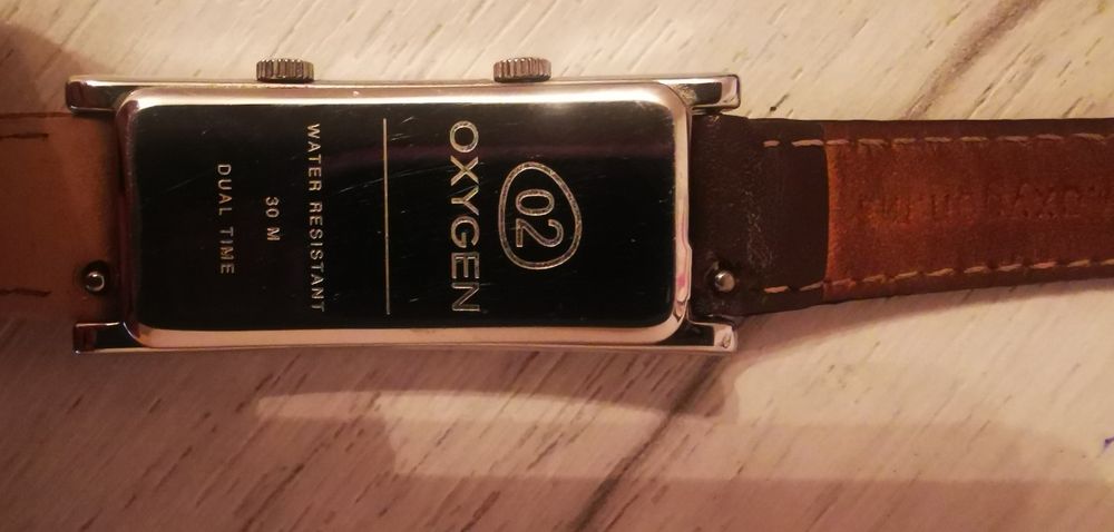 Часовник OXYGEN с два циферблата