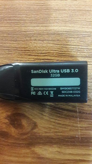 USB 3.0.  32 Gb продаётся