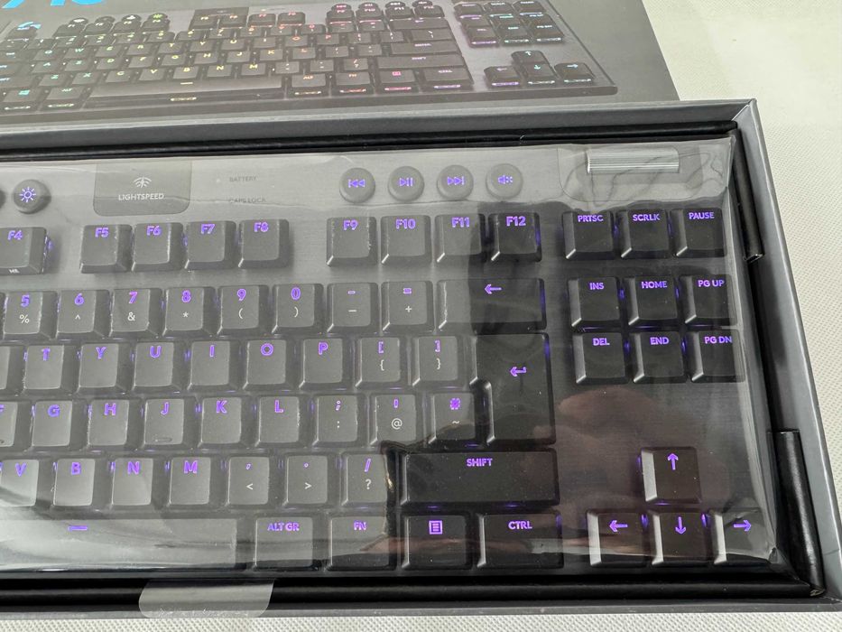 Клавиатура Logitech G915 TKL