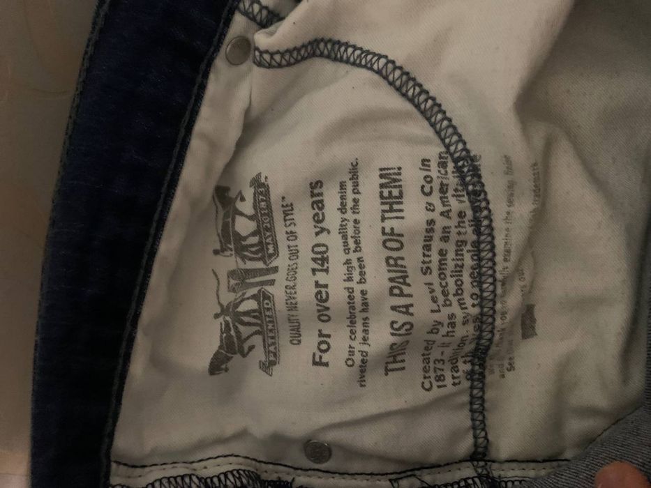 Продам джинсы Levi's оригинал