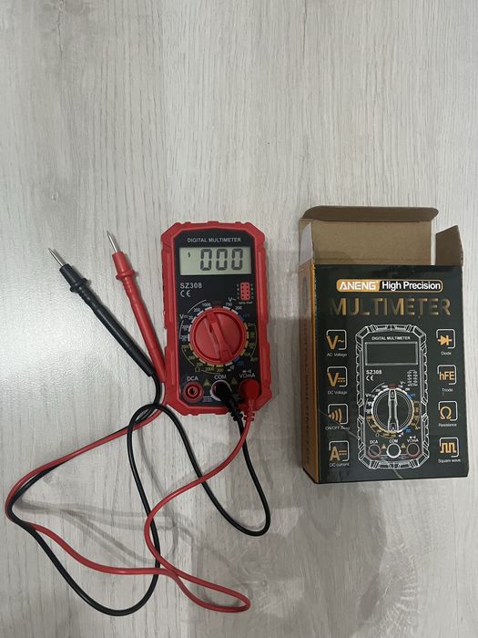 Multimetru Digital