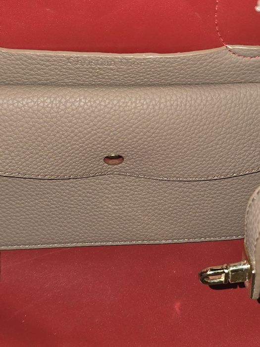 Dior страхотна кожена чанта в бежово