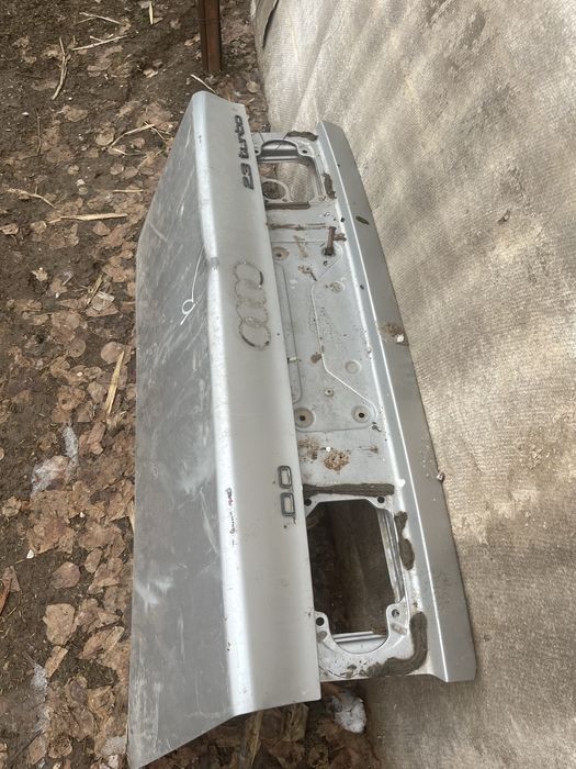 Ауди a6,c4 багажник