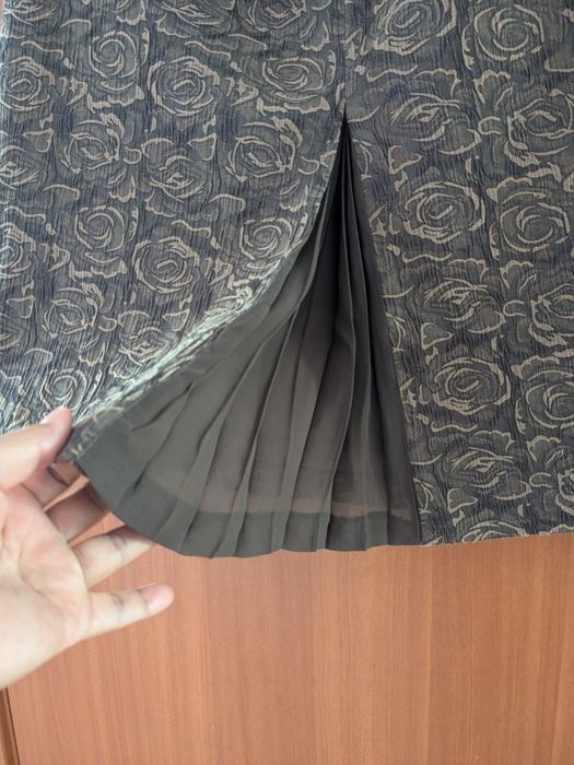 Продам женский костюм