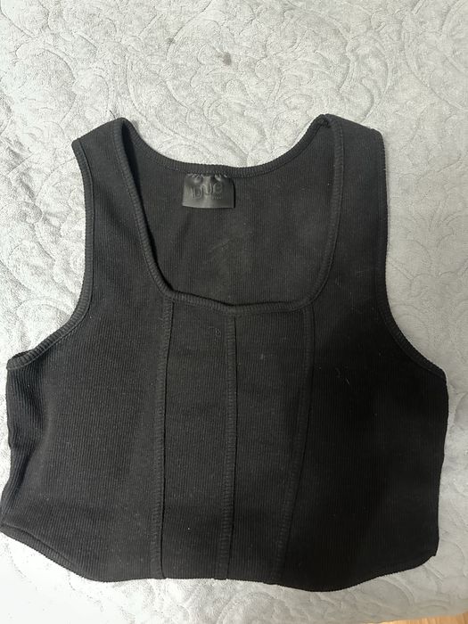 Короткие кроп топы