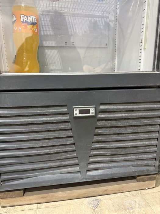 Холодильная витрина DEVI HGS 430 — 400 л
