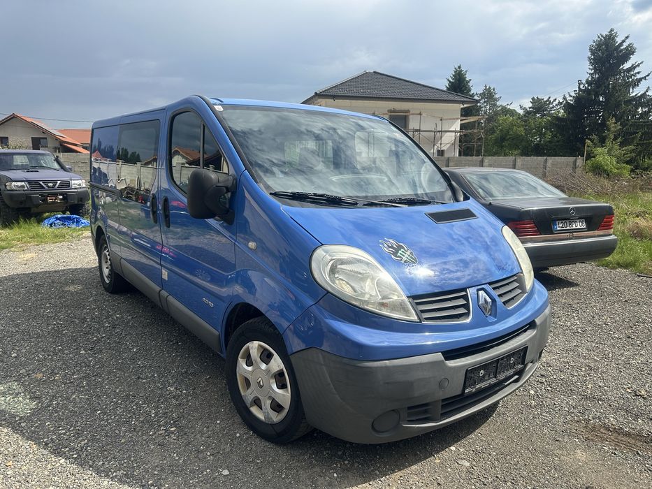 Renault Trafic  6 locuri