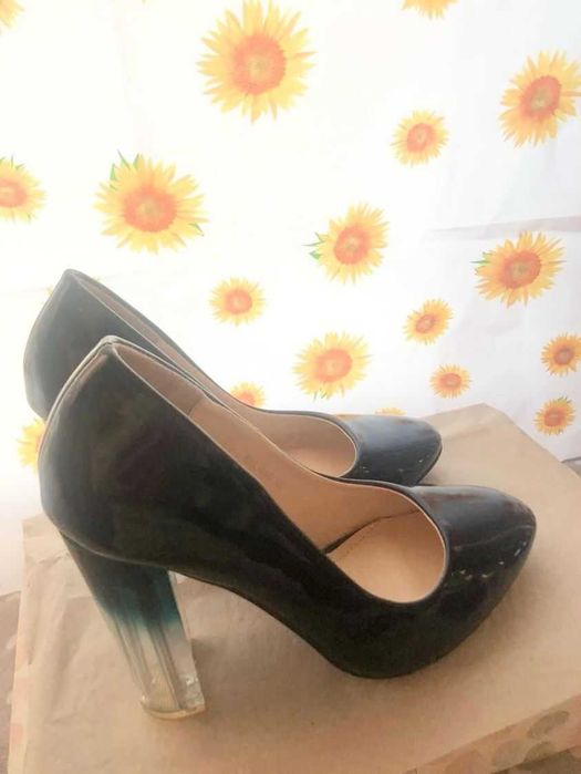 pantofi cu toc inalt