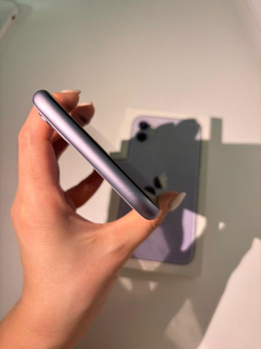 Срочно Продам IPhone 11