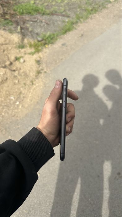 айфон 11 64 гб спочно