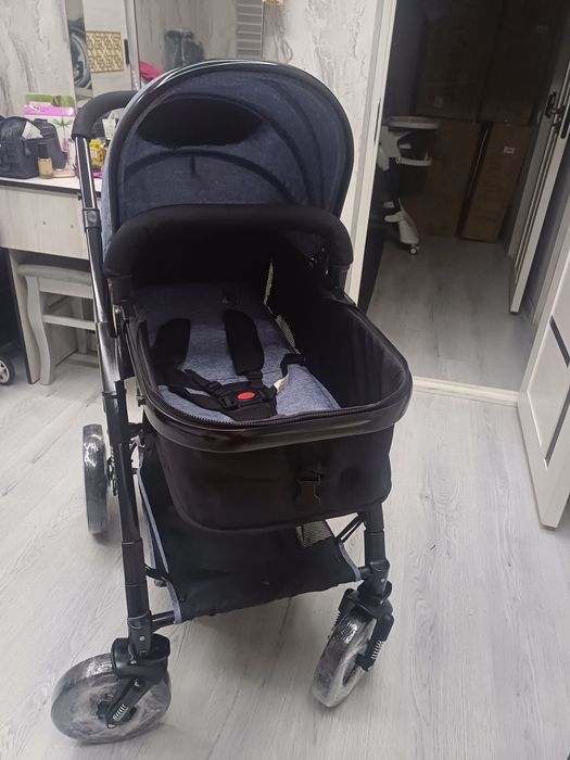 Продаётся трансформер коляска