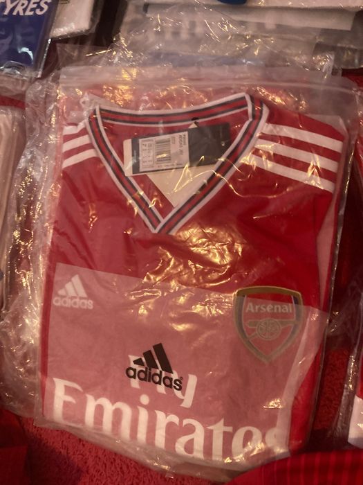 Футболни тениски 155бр само на едро